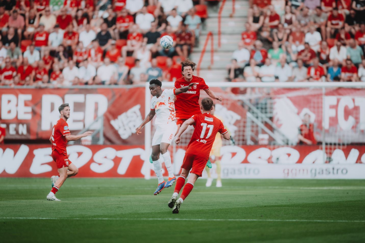 baidoo samson fc salzburg in enschede 13 08 24 fc red bull salzburg by getty pumann