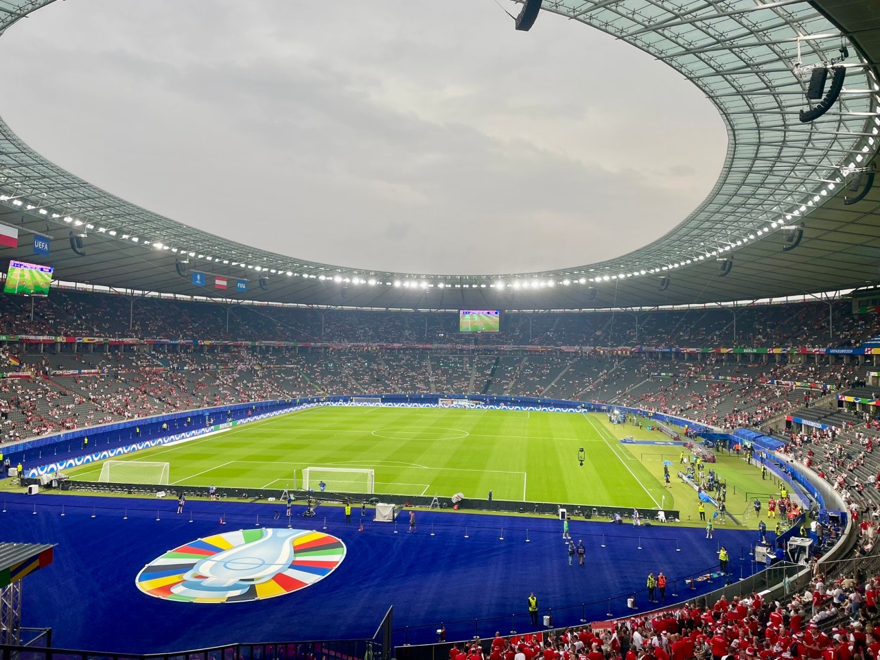 olympiastadion berlin fansektor oesterreich em polen oesterreich 21 06 2024 biereder