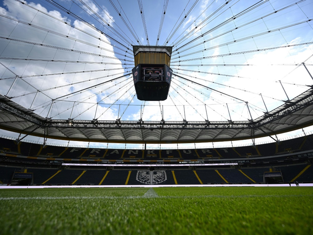 Eintracht Frankfurt darf vor bis zu 25.000 Fans spielen (Foto: SID)