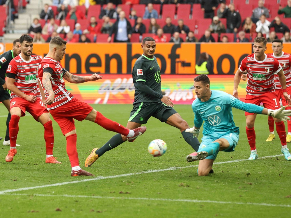 Koen Casteels sichert dem VfL Wolfsburg das Remis (Foto: FIRO/FIRO/SID)