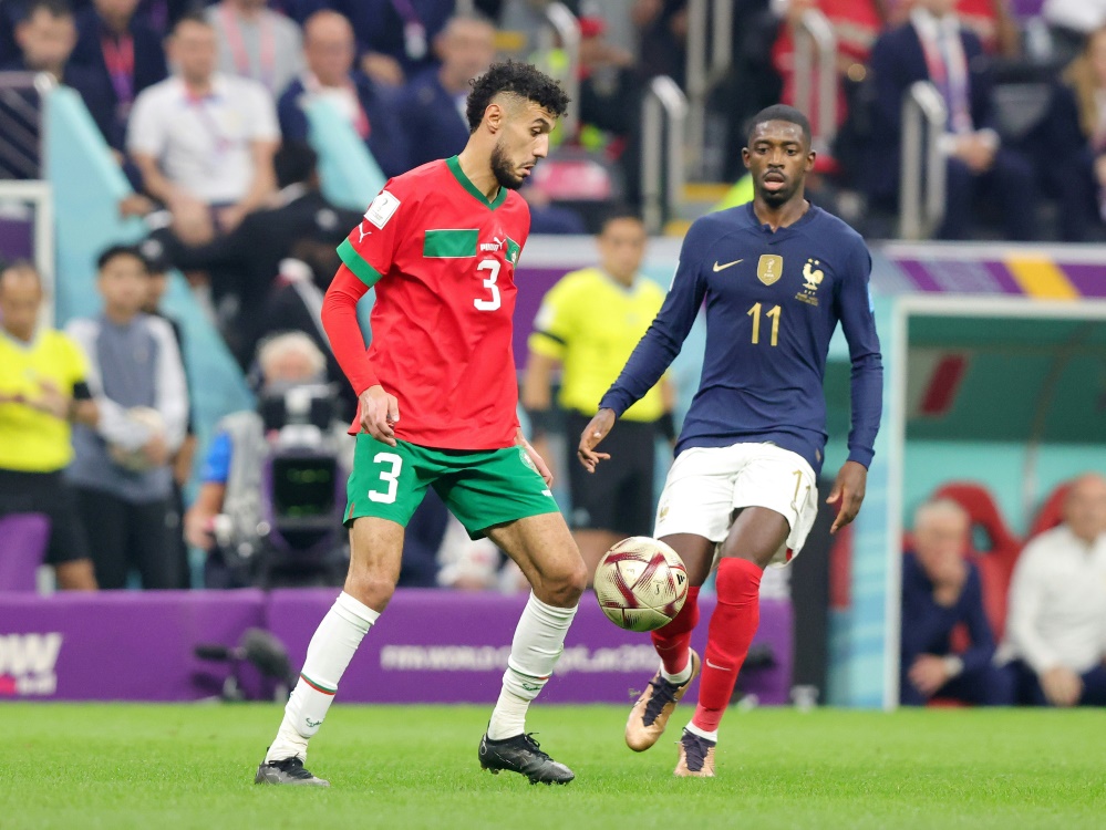 Mazraoui spielte gegen Frankreich die erste Halbzeit (Foto: FIRO/FIRO/SID)