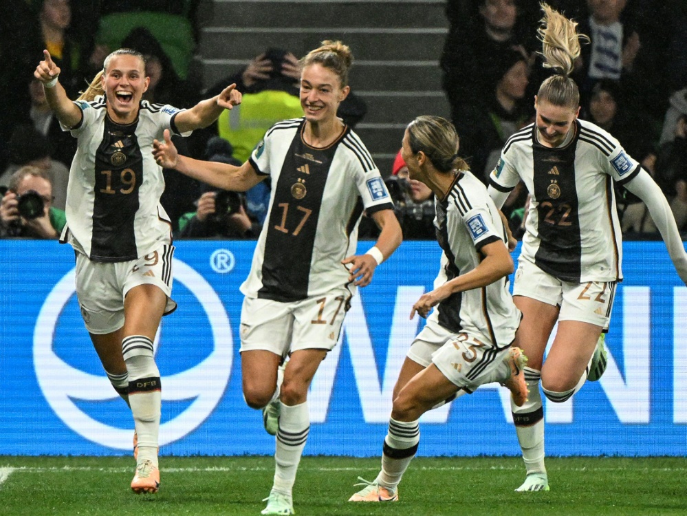 Die DFB-Frauen hatten im Auftaktspiel viel zu jubeln (Foto: AFP/SID/WILLIAM WEST)