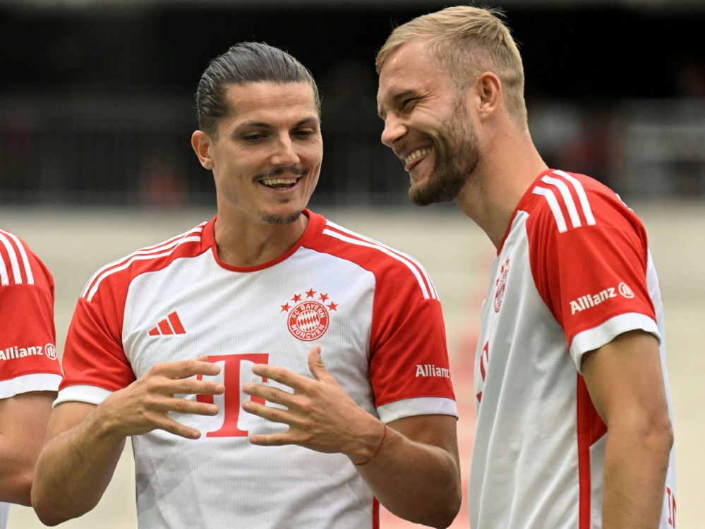 Laimer (r.) will nächsten Schritt beim FCB machen (Foto: AFP/SID/CHRISTOF STACHE)