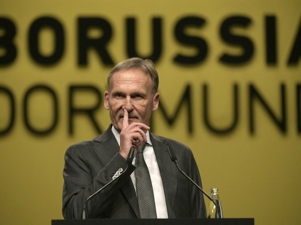 Für Watzke sind die Bayern Titelfavorit (Foto: AFP/SID/INA FASSBENDER)