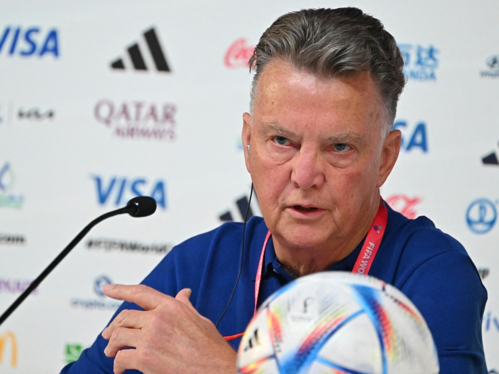 Soll als Berater helfen: Louis van Gaal (Foto: AFP/SID/ALBERTO PIZZOLI)