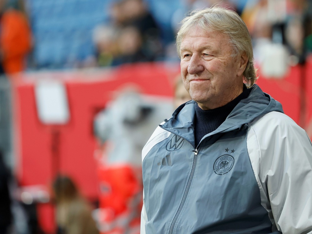 Kantersieg und viele TV-Fans zum Debüt: Horst Hrubesch (Foto: FIRO/FIRO/SID)