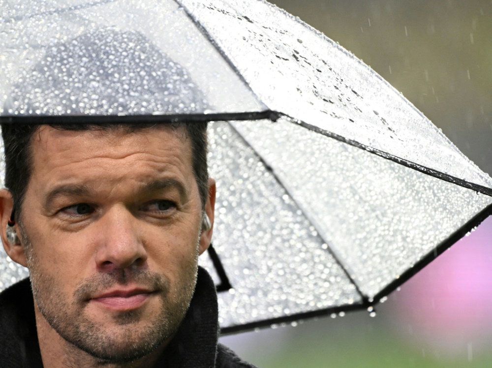 Michael Ballack glaubt an die U17 (Foto: AFP/SID/KIRILL KUDRYAVTSEV)