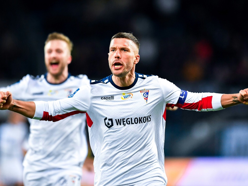 Lukas Podolski traf fulminant in den Winkel (Foto: IMAGO/IMAGO/SID/IMAGO)