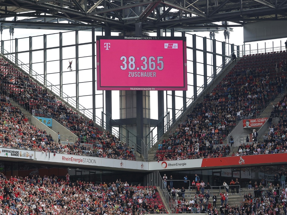 Fast 40.000 Fans kamen im April 2023 (Foto: FIRO/FIRO/SID)