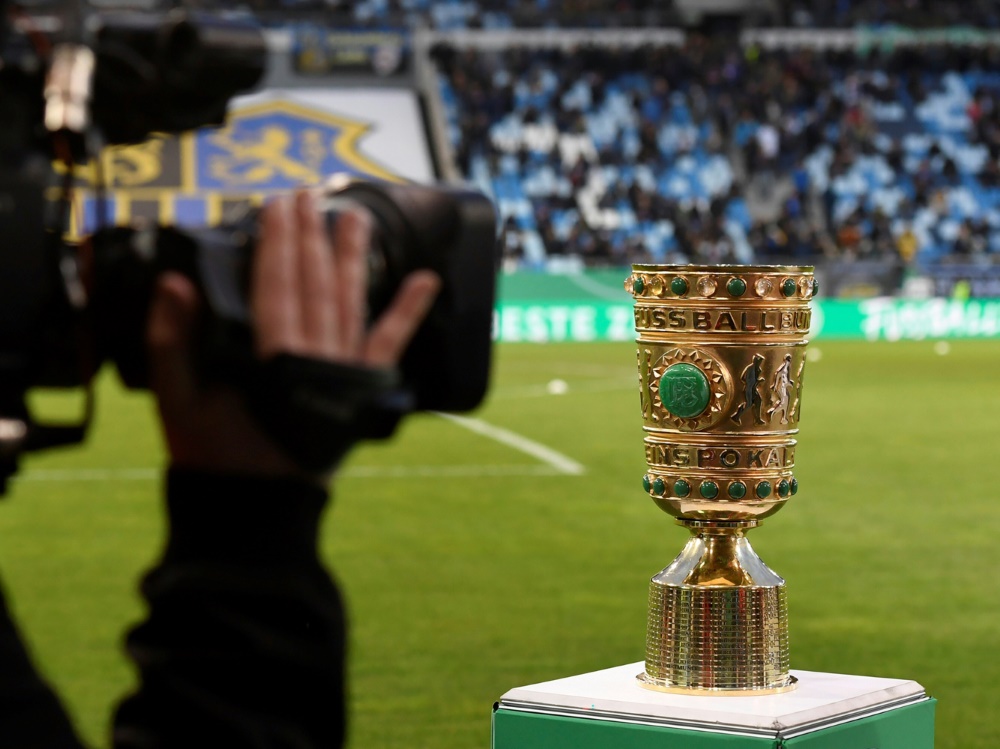Der Traum eines jeden Amateur-Kickers: der DFB-Pokal (Foto: AFP/SID)