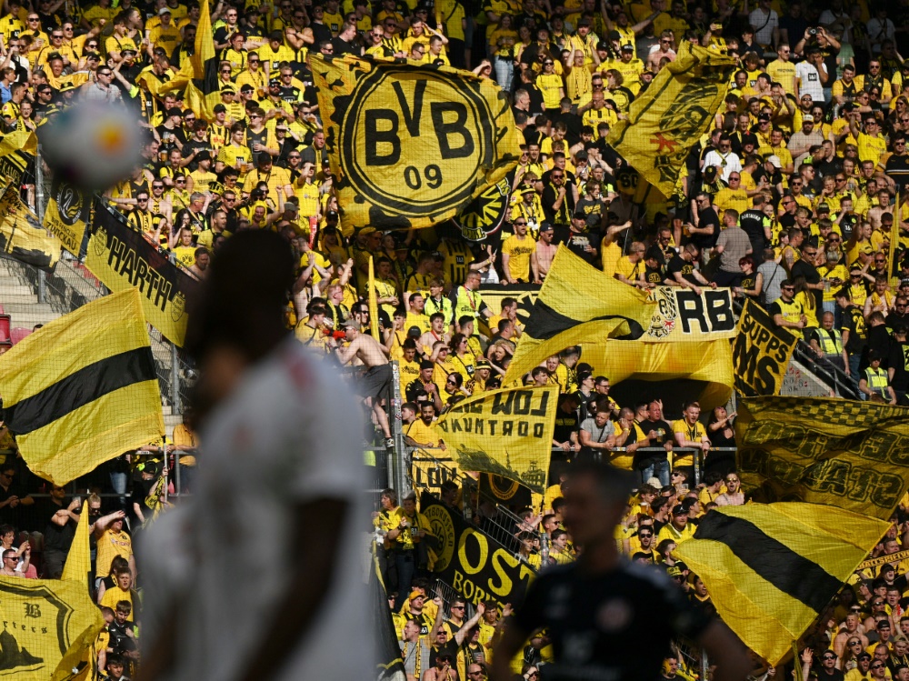 Dortmund-Fans fiebern dem Finale entgegen (Foto: AFP/SID/KIRILL KUDRYAVTSEV)