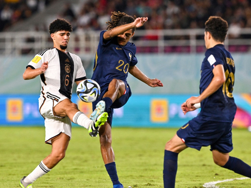 Fayssal Harchaoui (l.) bei der U17-WM (Foto: AFP/SID/ADEK BERRY)