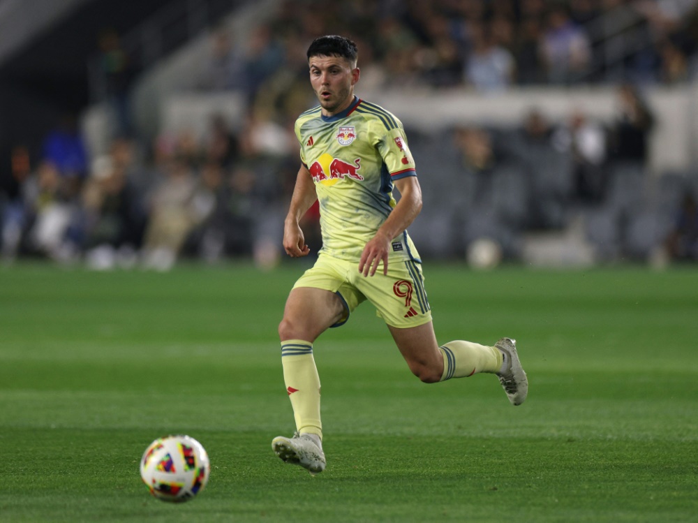 Lewis Morgan im Trikot der Red Bulls (Foto: GETTY IMAGES NORTH AMERICA/GETTY IMAGES NORTH AMERICA/SID/HARRY HOW)