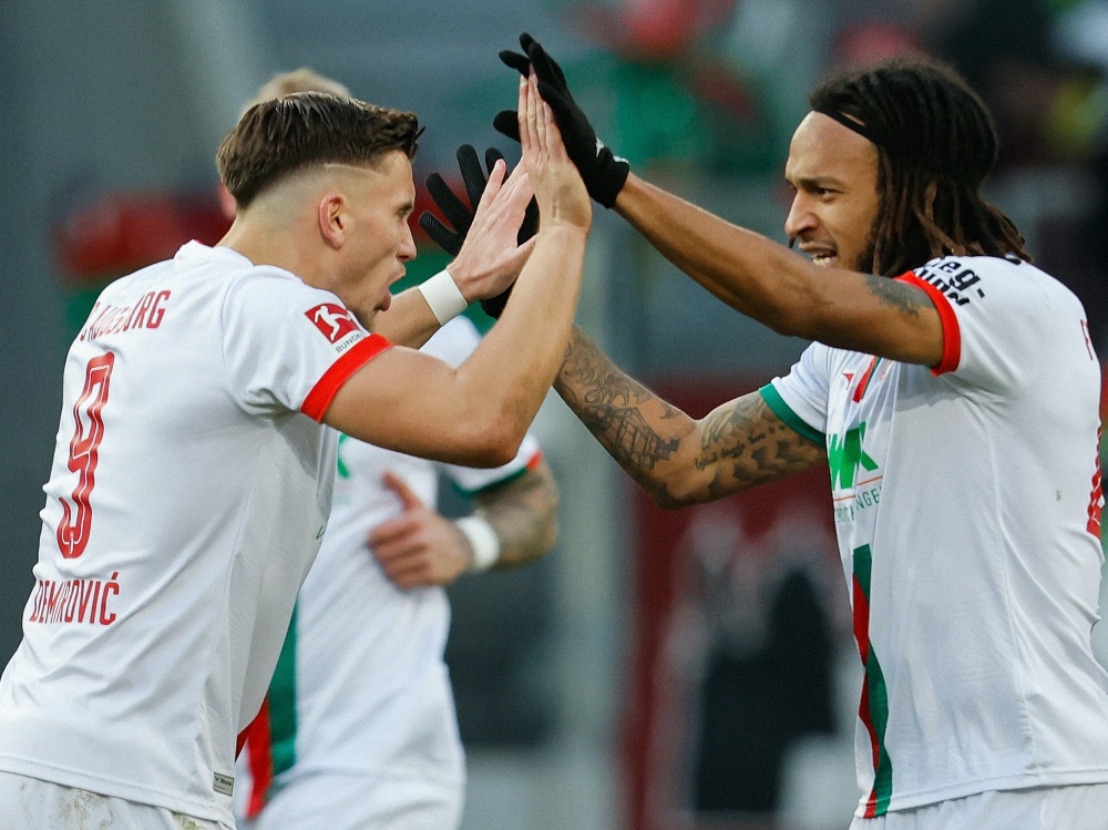 Kevin Mbabu (r.) steht nicht im EM-Kader (Foto: AFP/SID/ALEXANDRA BEIER)