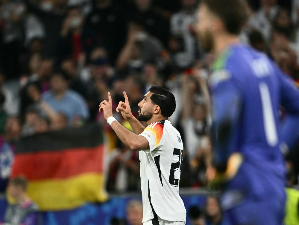 Emre Can feiert sein Tor gegen Schottland (Foto: AFP/SID/FABRICE COFFRINI)