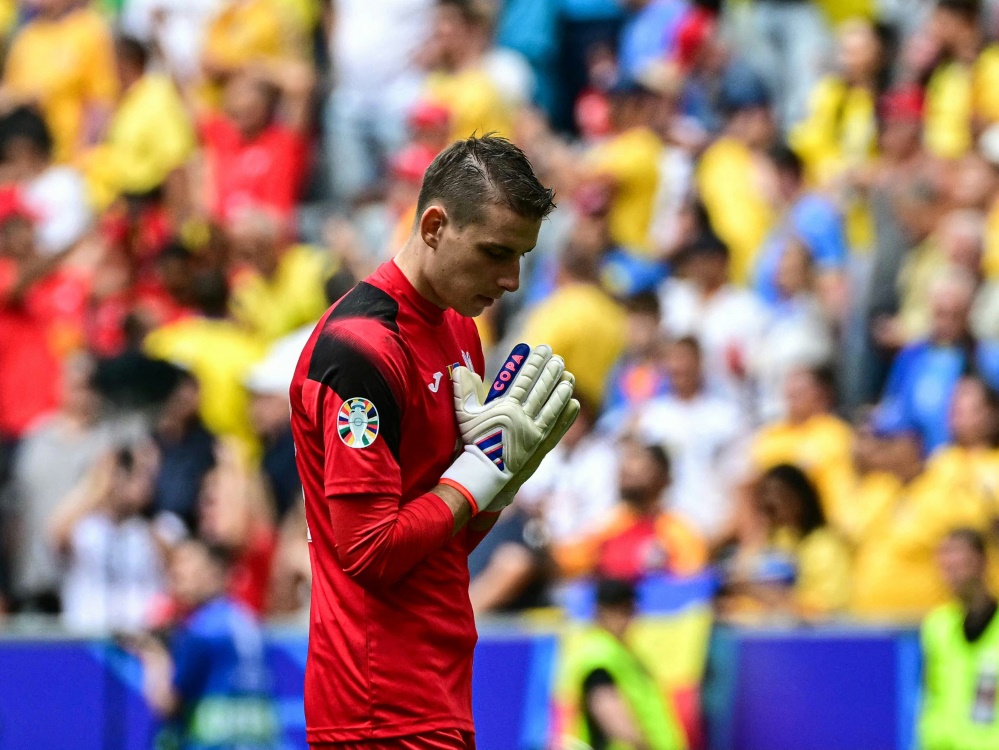 Lunin nur auf der Bank (Foto: AFP/SID/TOBIAS SCHWARZ)