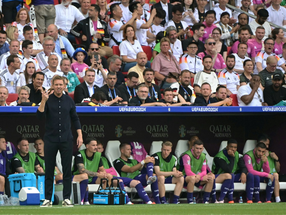 Julian Nagelsmann: Minimalziel erreicht, Vertrag hat Bestand (Foto: AFP/SID/DAMIEN MEYER)