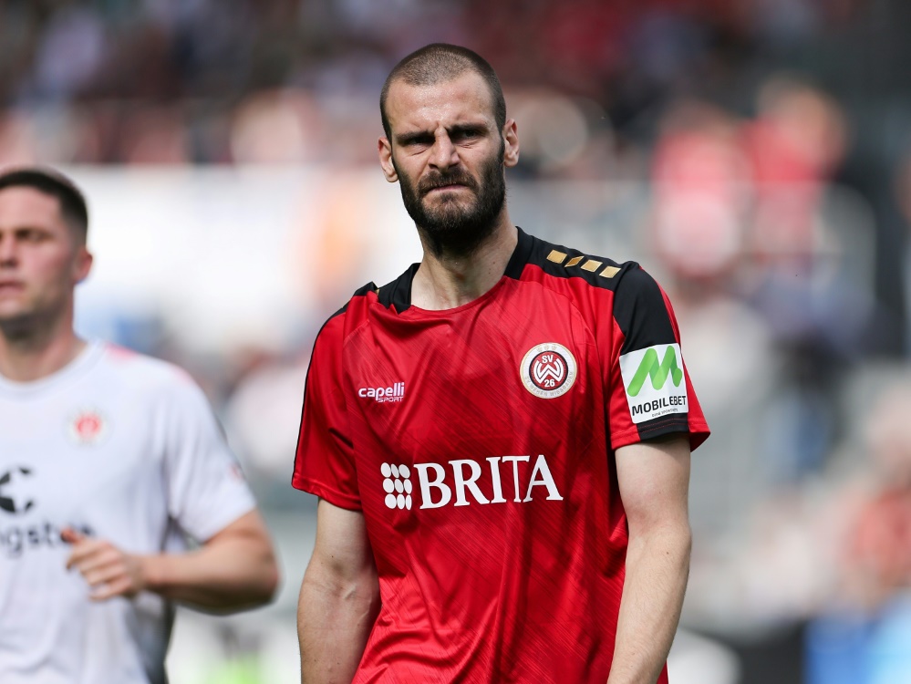 Vukotic war mit Wiesbaden in die 3. Liga abgestiegen (Foto: FIRO/FIRO/SID)