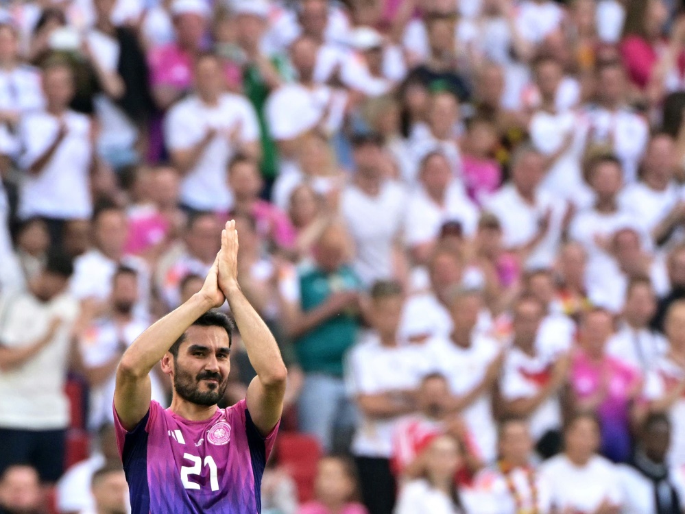 Mahnt und hofft: Ilkay Gündogan (Foto: AFP/SID/DAMIEN MEYER)