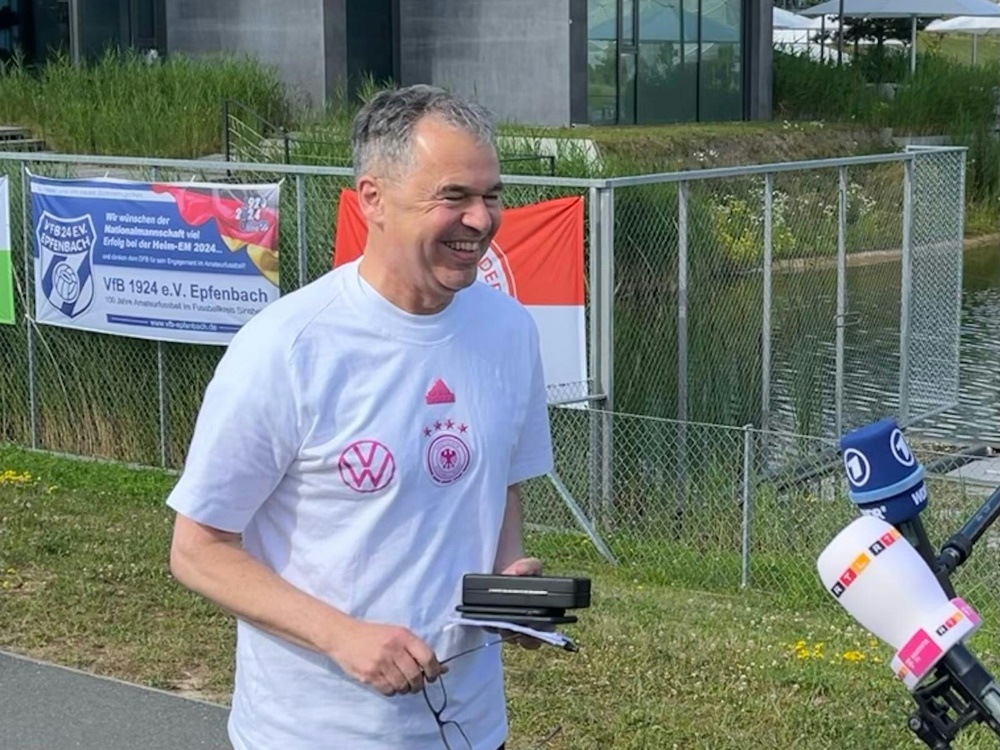 DFB-Geschäftsführer Rettig in Herzogenaurach (Foto: SID/Mader/SID/Mader/SID)