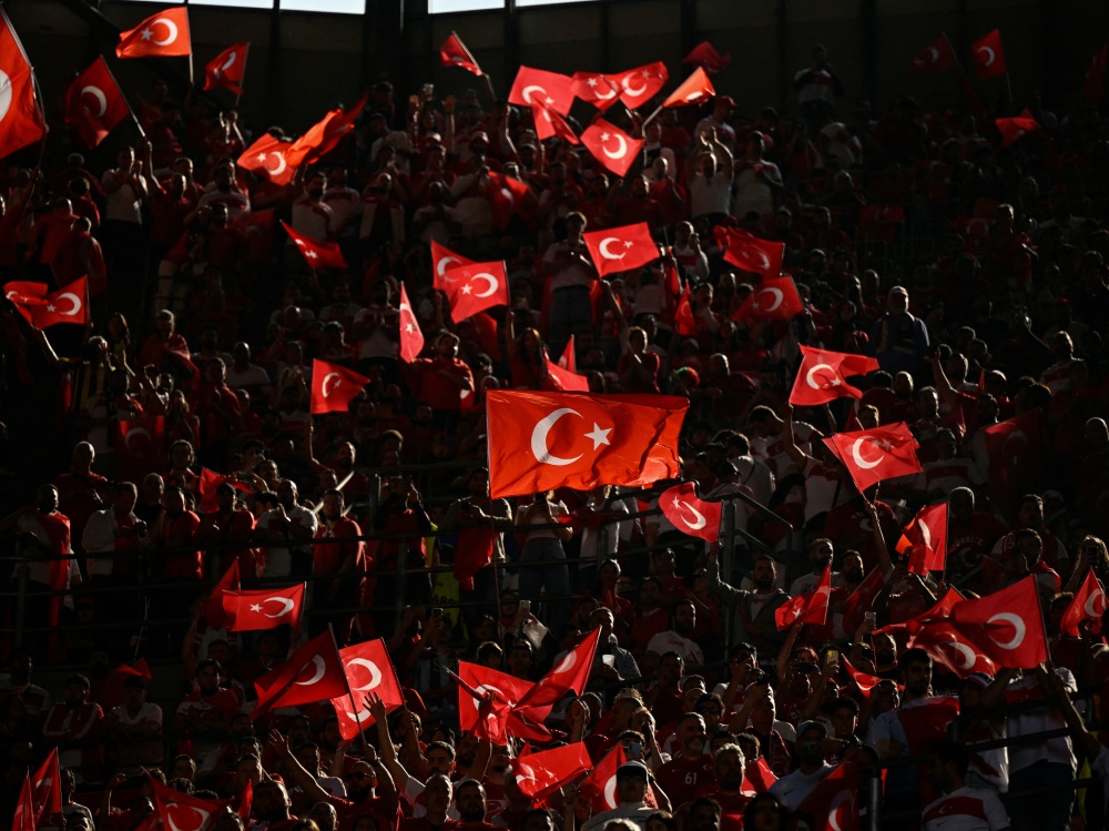 Die Türkei steht im EM-Viertelfinale (Foto: AFP/SID/INA FASSBENDER)