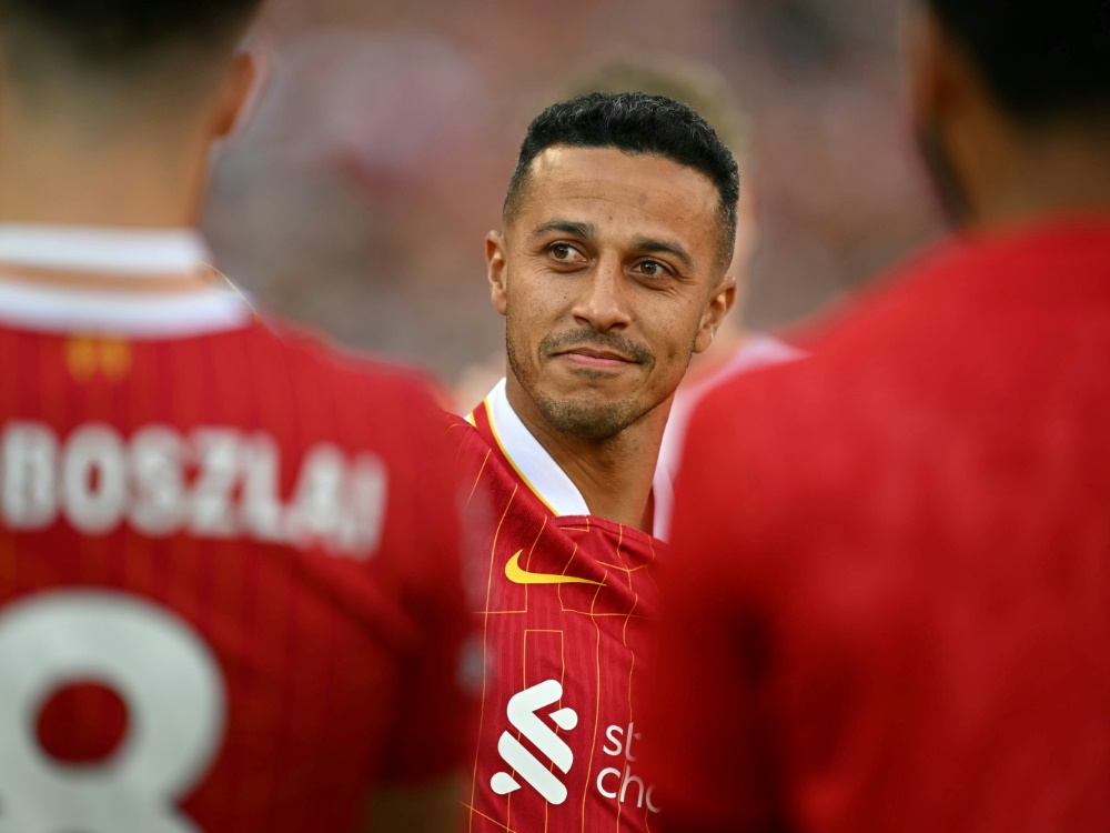 Thiago spielte zuletzt beim FC Liverpool (Foto: AFP/SID/Paul ELLIS)