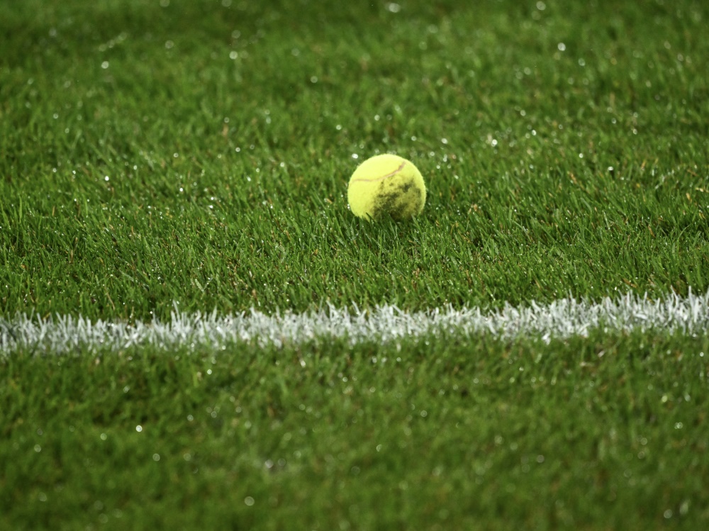 VAR-Proteste sorgen für einen Spielabbruch in Norwegen (Foto: AFP/SID/INA FASSBENDER)