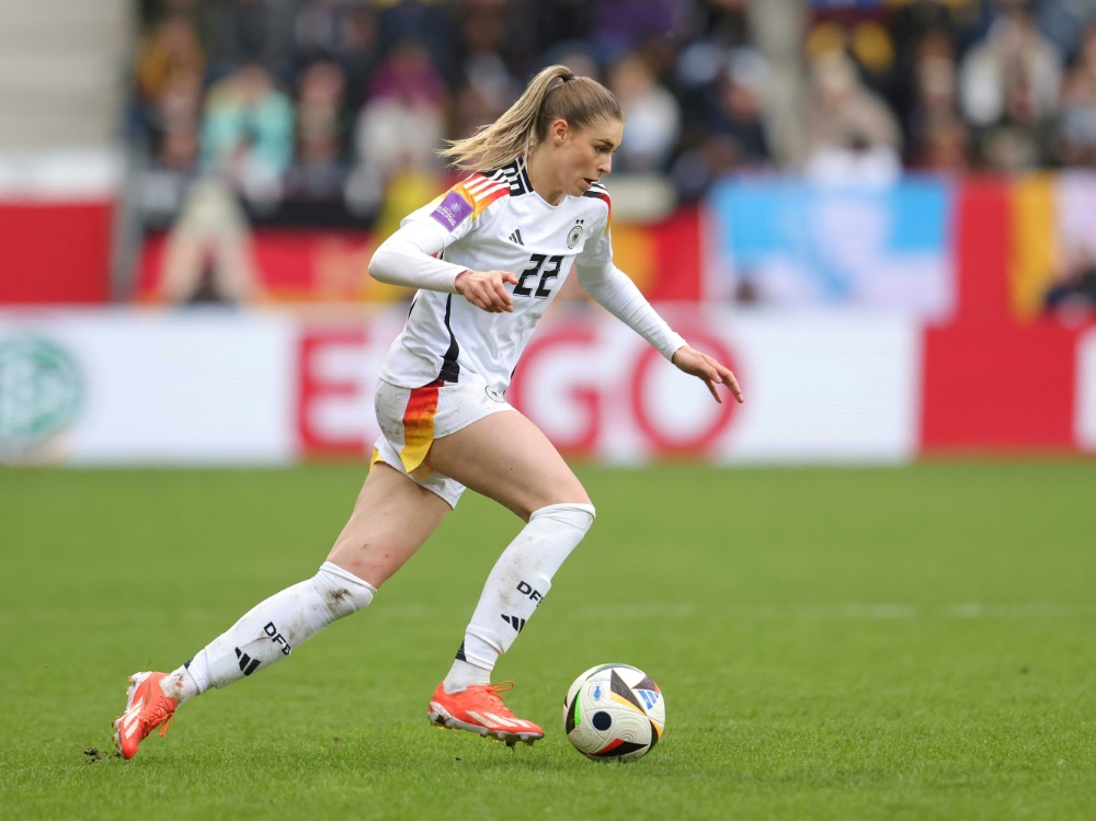 Jule Brand und die DFB-Frauen wollen einen Auftaktsieg (Foto: FIRO/FIRO/SID)