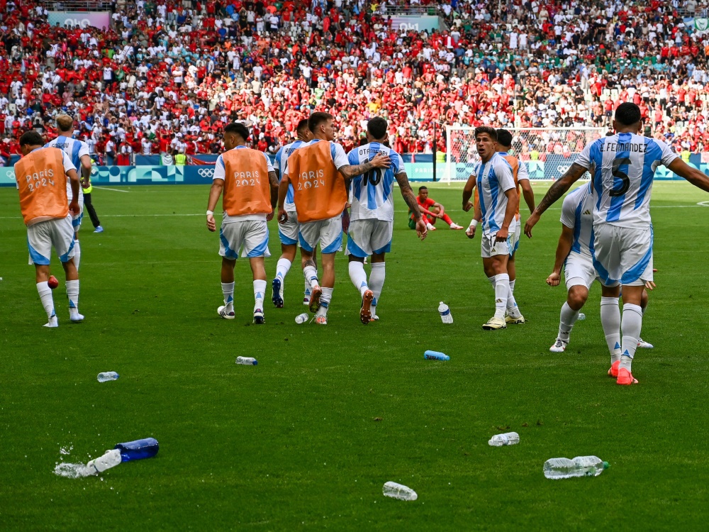 Die Argentinier wurden nicht nur ausgebuht (Foto: AFP/SID/ARNAUD FINISTRE)