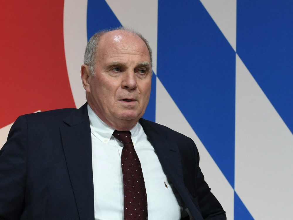 Bayern Münchens Ehrenpräsident Uli Hoeneß (Foto: AFP/SID/CHRISTOF STACHE)