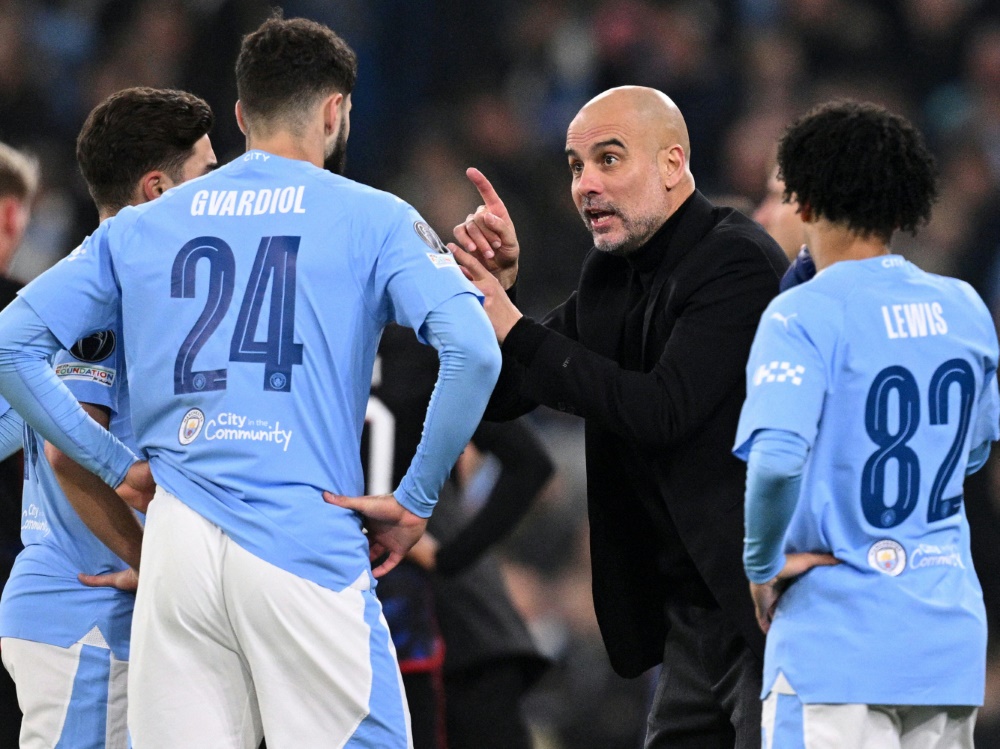 Guardiola und City ließen Gegner häufig warten (Foto: AFP/SID/OLI SCARFF)