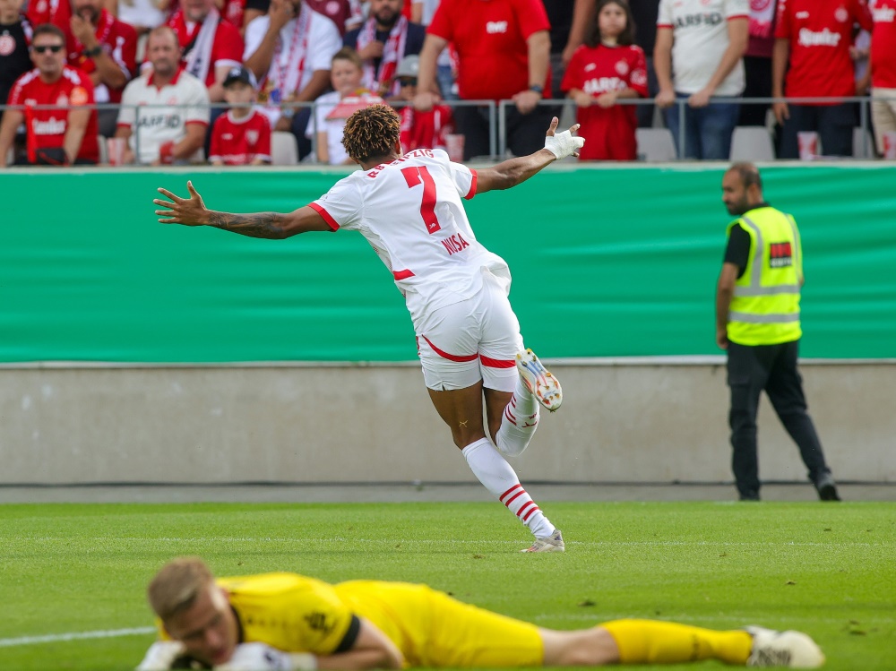 Antonio Nusa bejubelt seinen Treffer (Foto: FIRO/FIRO/SID)