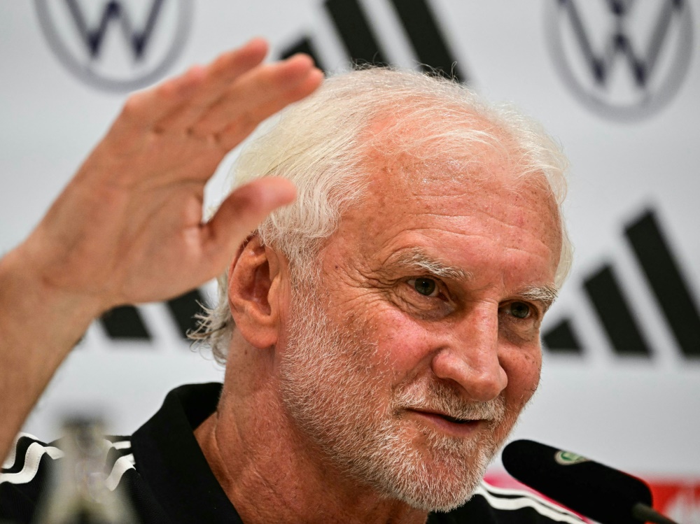 Rudi Völler spielte lange in Bremen (Foto: AFP/SID/TOBIAS SCHWARZ)