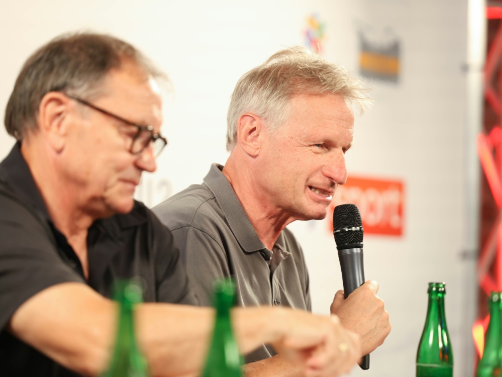 Michael Reschke sieht sein Ex-Team wieder oben (Foto: Burkhard Kasan/Burkhard Kasan/SID)