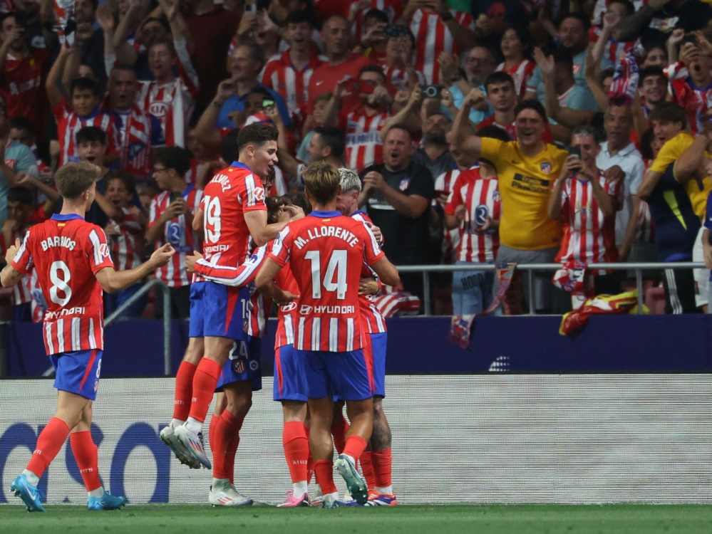 Atletico bejubelt den Treffer zum 1:0 (Foto: AFP/SID/PIERRE-PHILIPPE MARCOU)