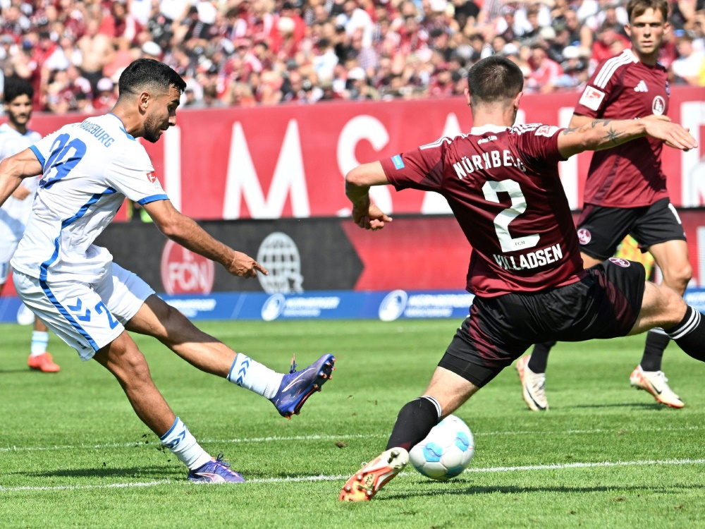 Livan Burcu tritt zum 2:0 gegen Nürnberg (Foto: www.imago-images.de/Wolfgang Zink/www.imago-images.de/Wolfgang Zink/SID/IMAGO/Sportfoto Zink / Wolfgang Zink)