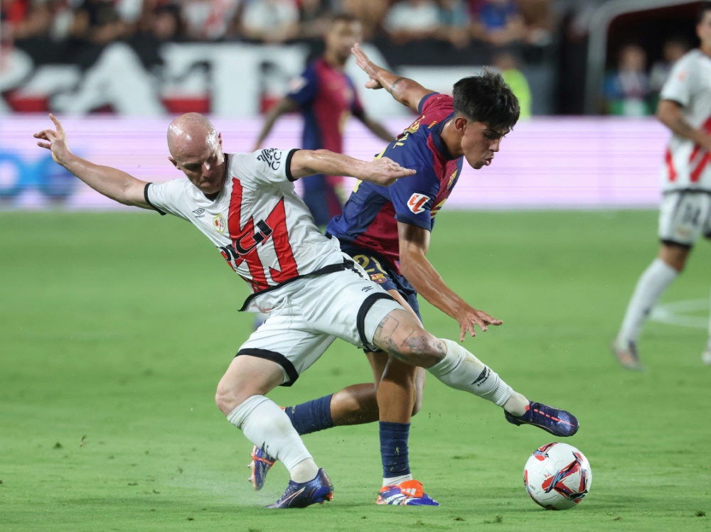 Marc Bernal (r.) im Spiel gegen Rayo (Foto: AFP/SID/PIERRE-PHILIPPE MARCOU)