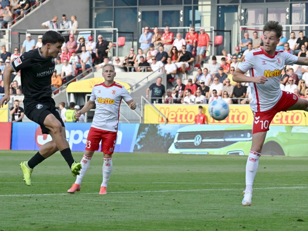 Erstes Zweitliga-Tor: Marco Meyerhöfer (l.) (Foto: IMAGO / Zink/IMAGO / Zink/SID/IMAGO/Sportfoto Zink / Wolfgang Zink)