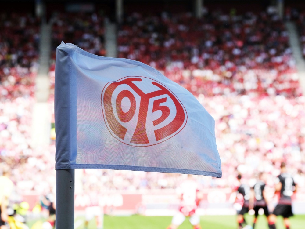 Die Mainzer haben einen neuen Sponsor (Foto: IMAGO/Werner Schmitt /IMAGO/Werner Schmitt/SID/IMAGO/wolfstone-photo)