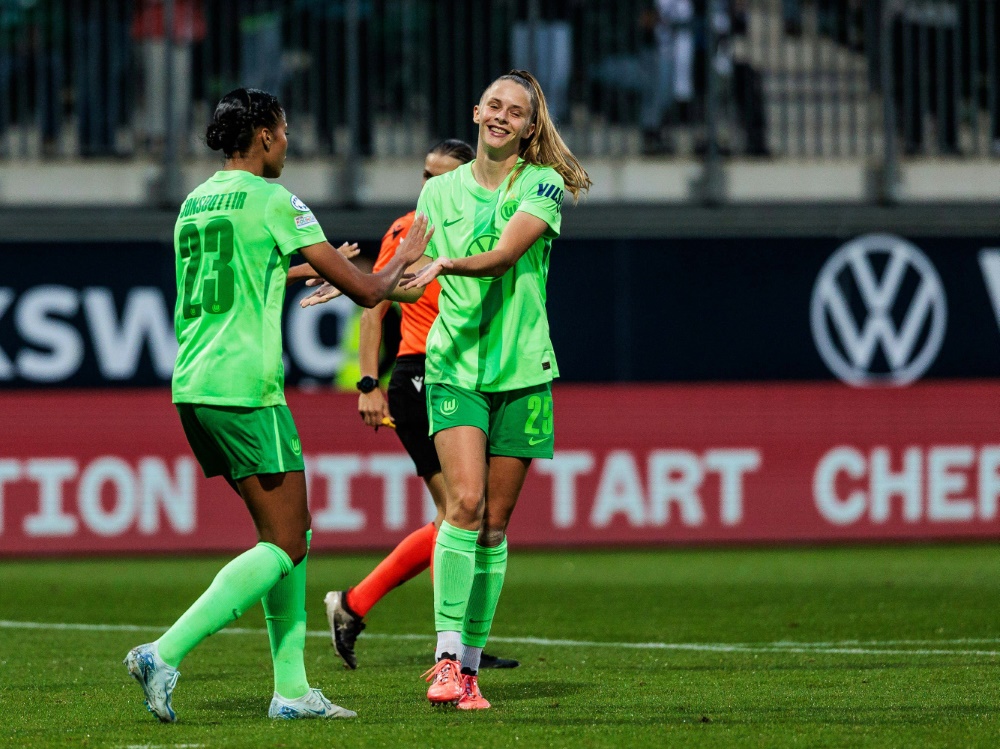 Zwei Tore, ein Assist: Vivien Endemann (r.) (Foto: IMAGO/Beautiful Sports/IMAGO/Beautiful Sports/SID/IMAGO/BEAUTIFUL SPORTS/Wunderl)