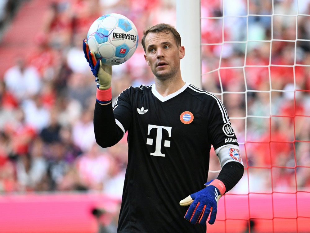 Der Oberschenkel machte ihm Probleme: Manuel Neuer (Foto: AFP/SID/LUKAS BARTH-TUTTAS)