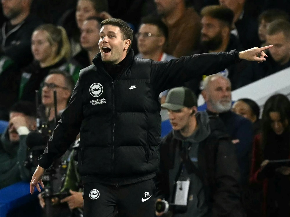 Brightons Coach Fabian Hürzeler (Foto: AFP/SID/Glyn KIRK)