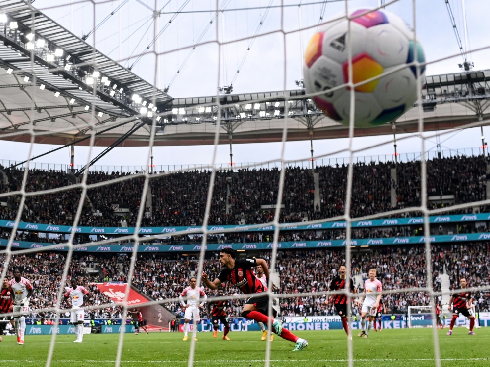 Omar Marmoush trifft für Frankfurt (Foto: AFP/SID/KIRILL KUDRYAVTSEV)