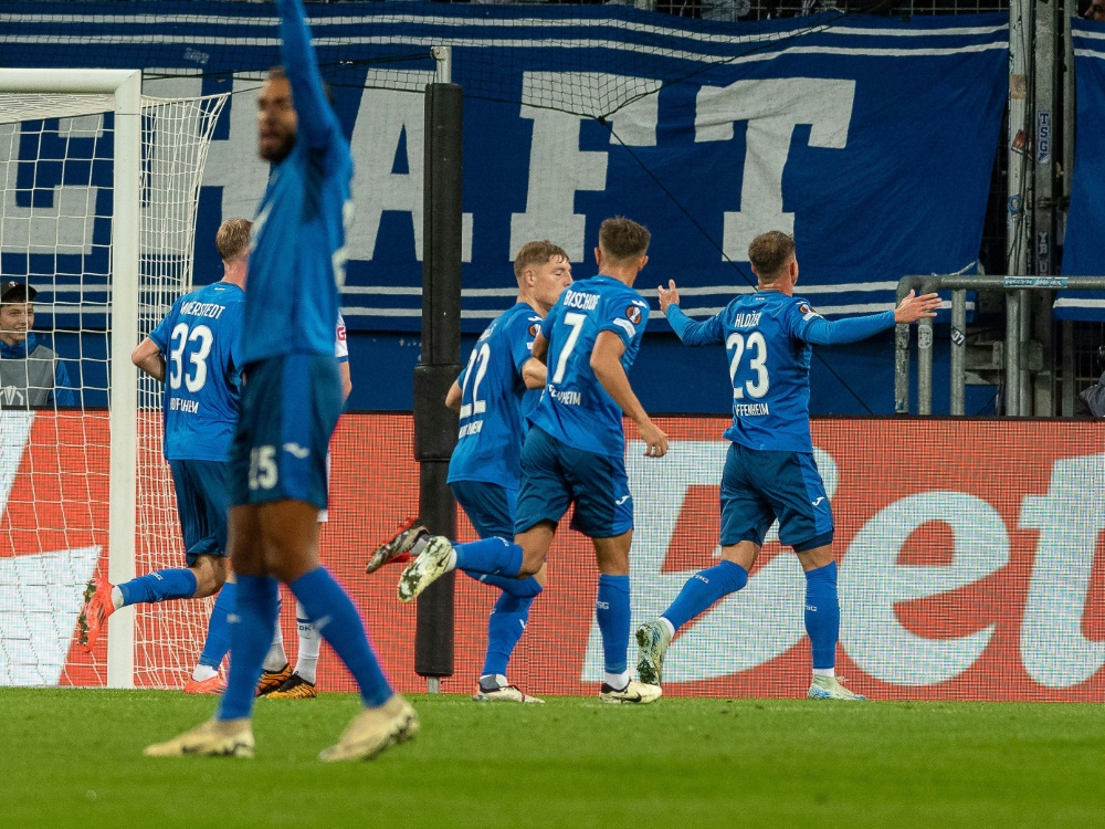 Hoffenheim bejubelt die Führung durch Hlozek (Foto: www.imago-images.de/www.imago-images.de/SID/IMAGO/Eibner-Pressefoto/Florian Schust)