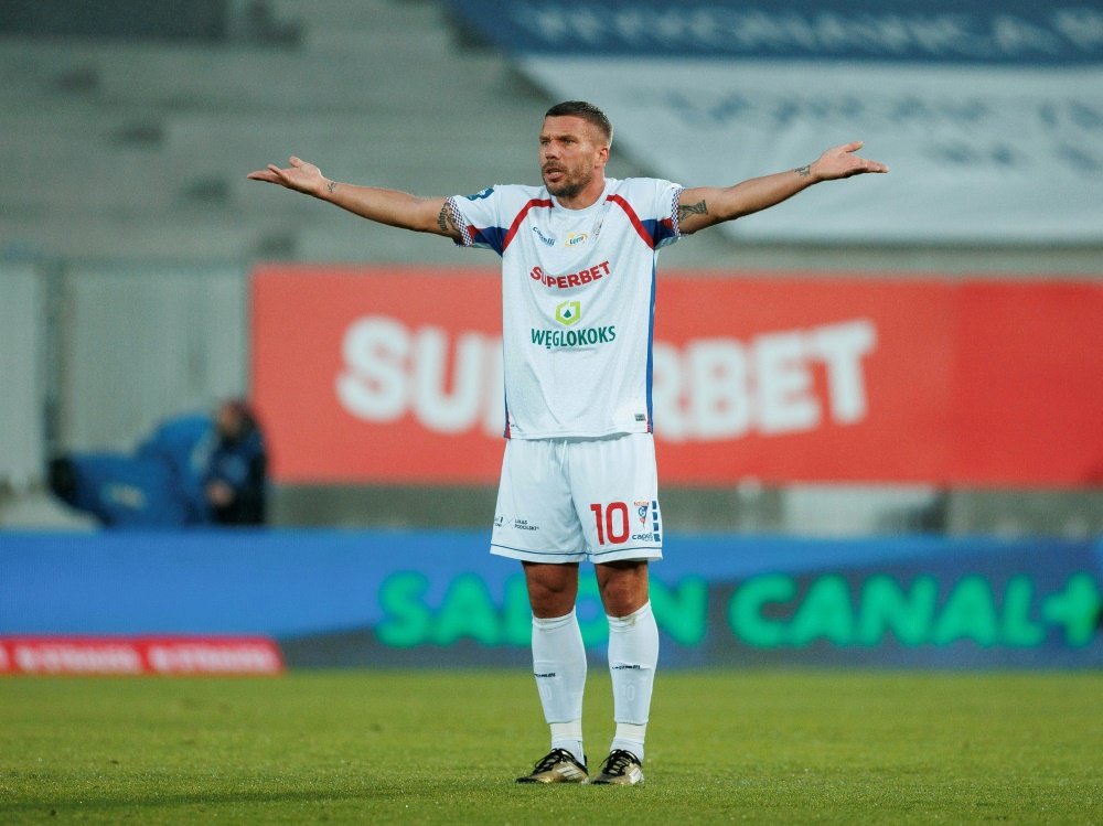 Podolski nimmt Abschied von den Kölner Fans (Foto: IMAGO/Tomasz Folta/IMAGO/Tomasz Folta/SID/IMAGO/Tomasz Folta)