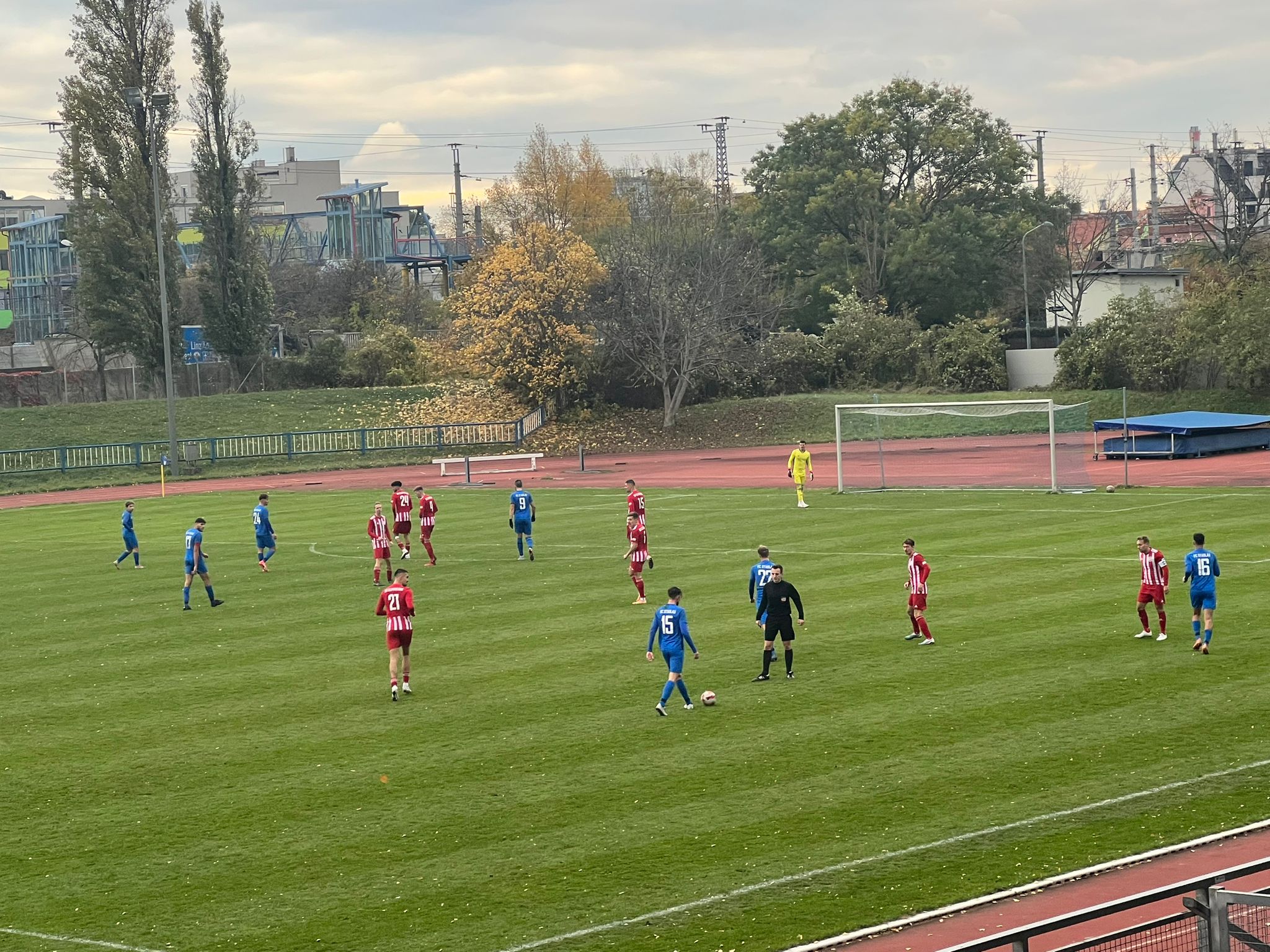 stadlau slovan 18112023 mandl